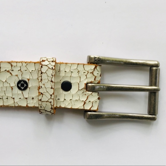 Kenneth Cole white distressed leather belt - Picture 5 of 8